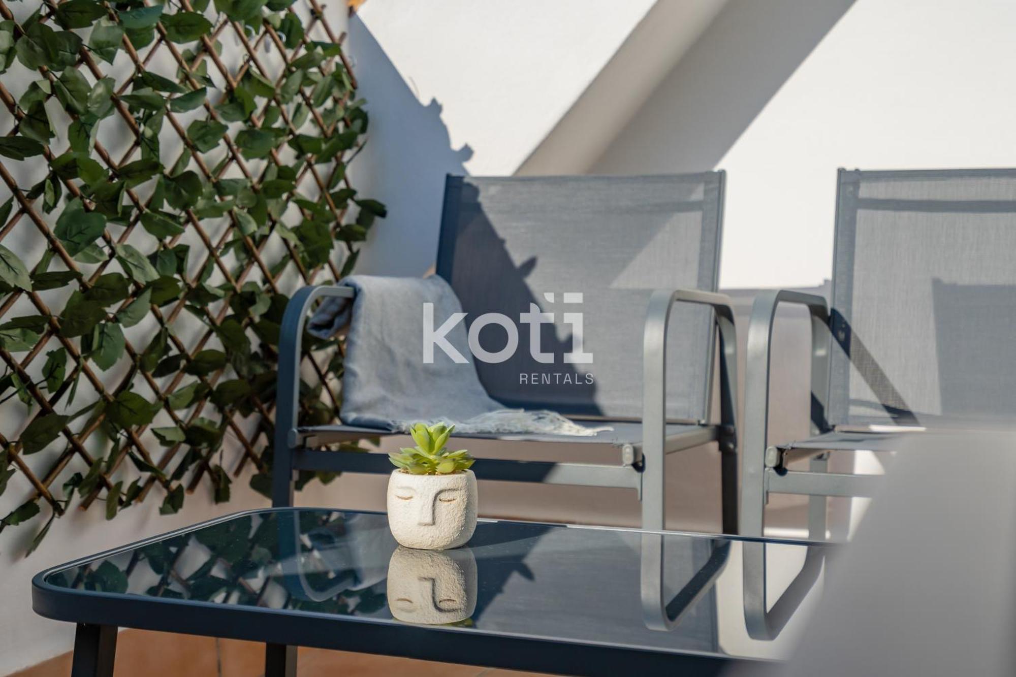 Koti Rentals - Sandy Beach Apartment 丰希罗拉 外观 照片